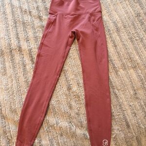 Bombshell leggings with a thick waist band.